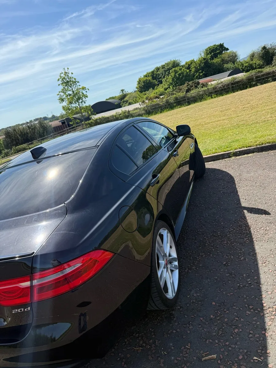 Car - Image 1
