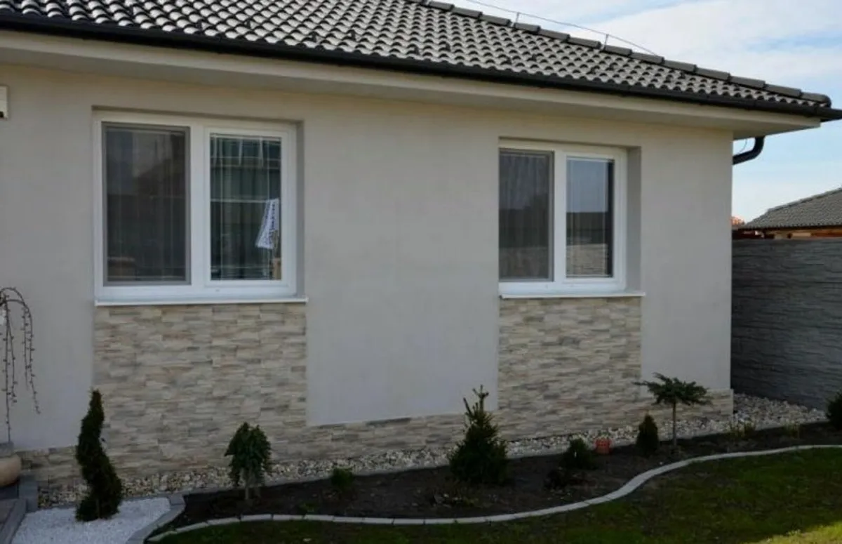 Nepal Frost – Inside & Outside Stone Cladding - Image 1