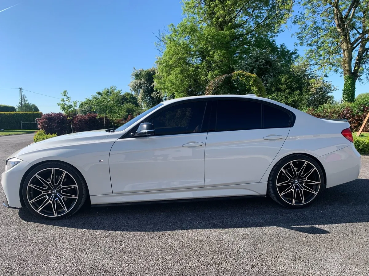 BMW 330d m sport Xdrive - Image 3