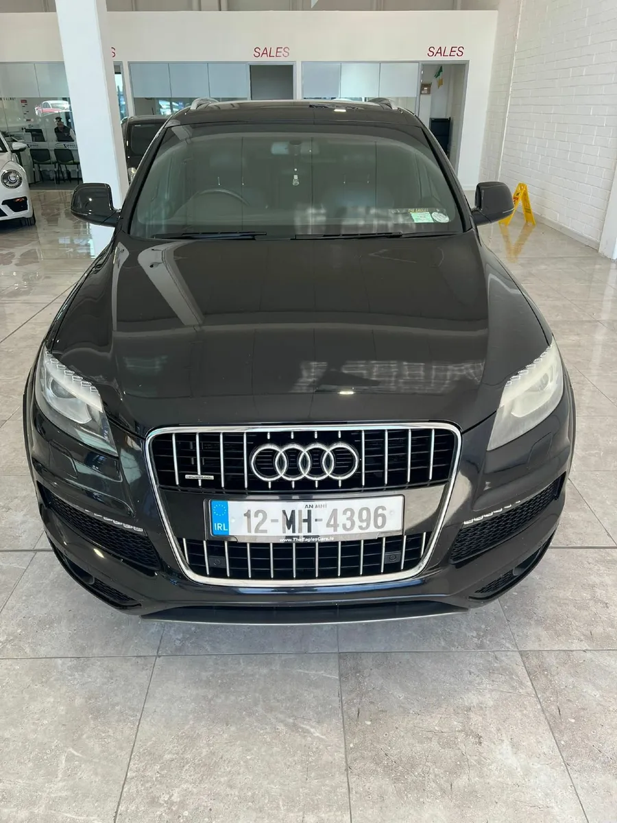 Audi Q7 2012 - Image 1