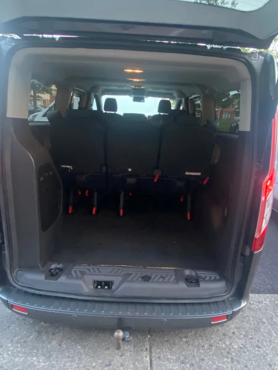 Ford Tourneo 2017 - Image 2