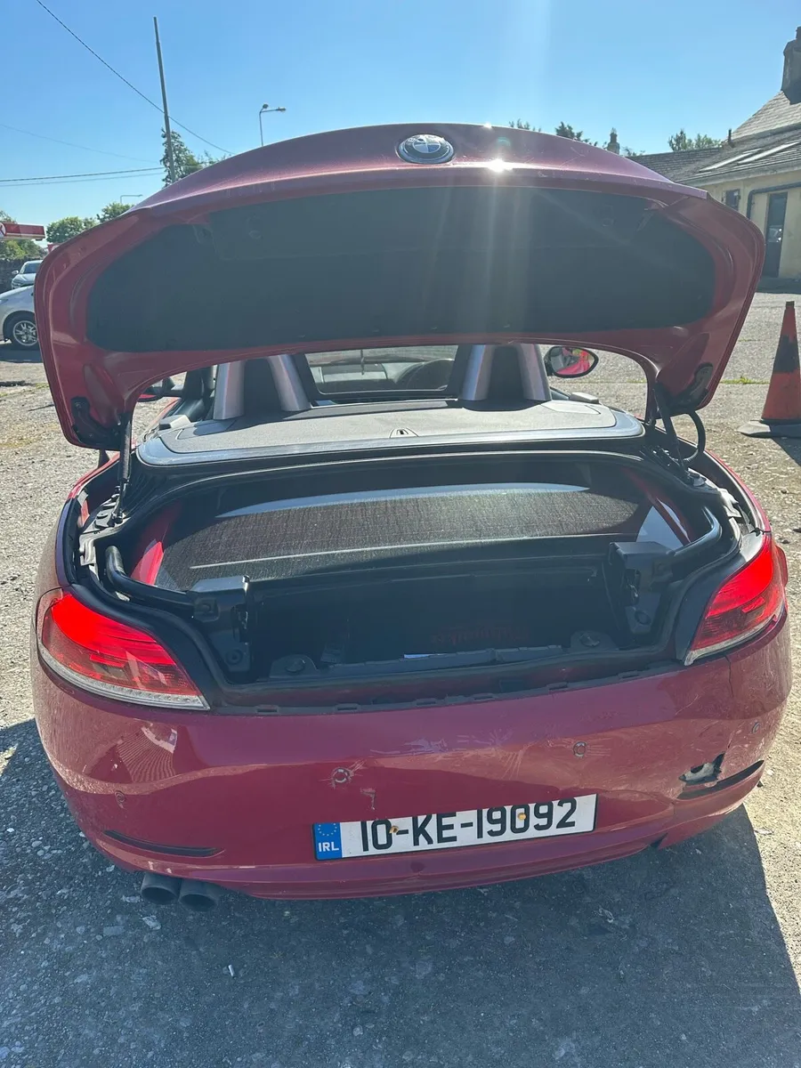 BMW z4 2.5 petrol 160 miles - Image 3