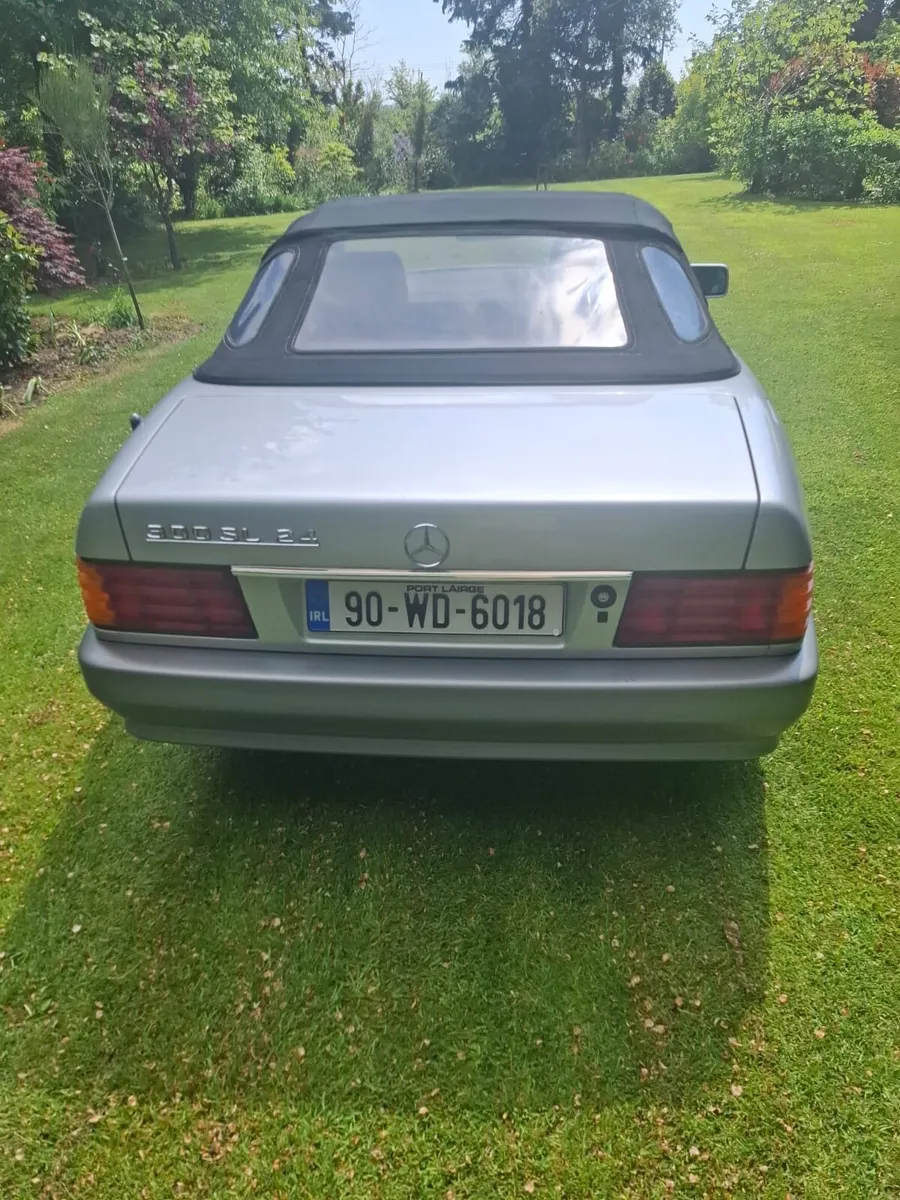 Mercedes sL300 - Image 2