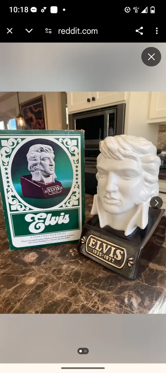 Elvis porcelain bust 1977 - Image 1