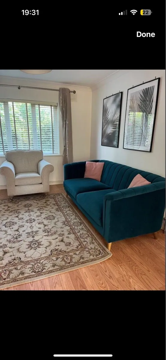 3 seater sofa and arm chair in fantastic condition