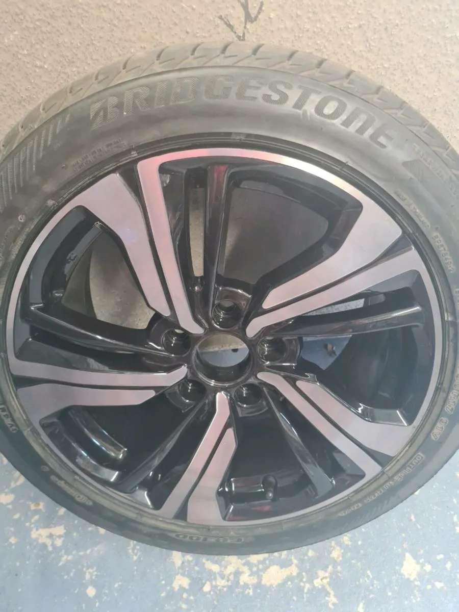 Alloy wheel Honda civic - Image 1