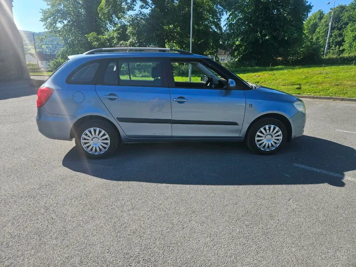 08 skoda fabia estate,1.2 petrol look - Image 2