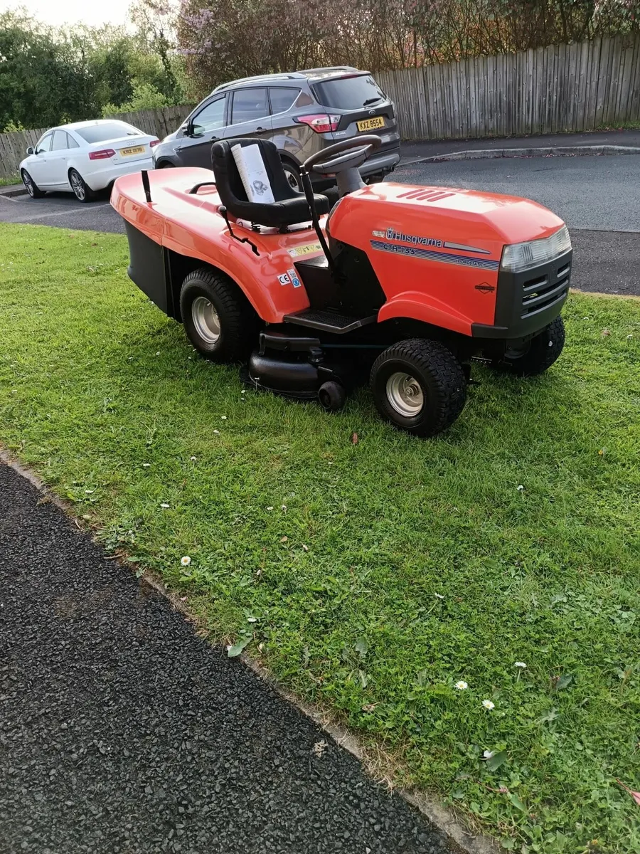 Husqvarna ride on lawnmower - Image 1