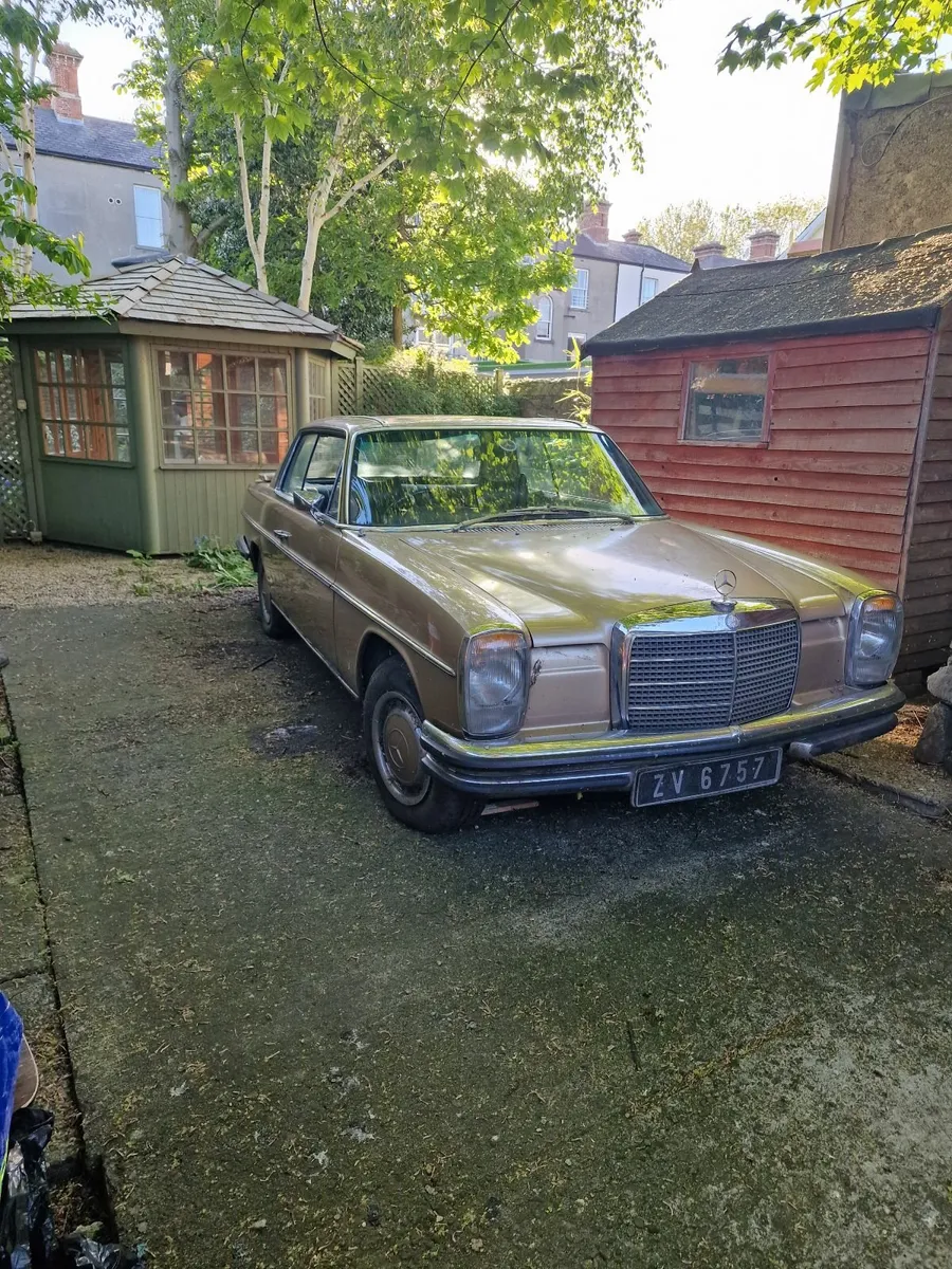 W114 mercedes ce280 - Image 1