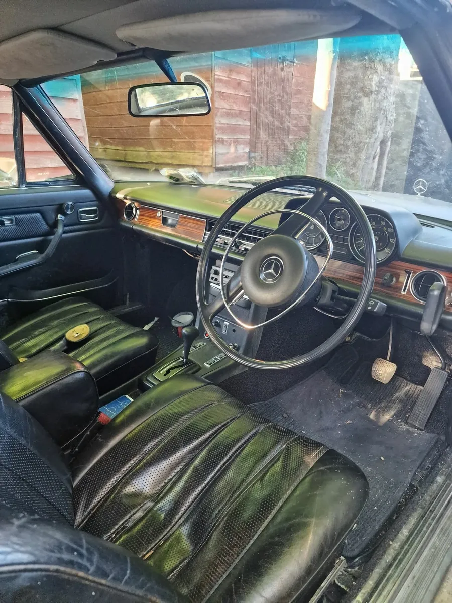 W114 mercedes ce280 - Image 2