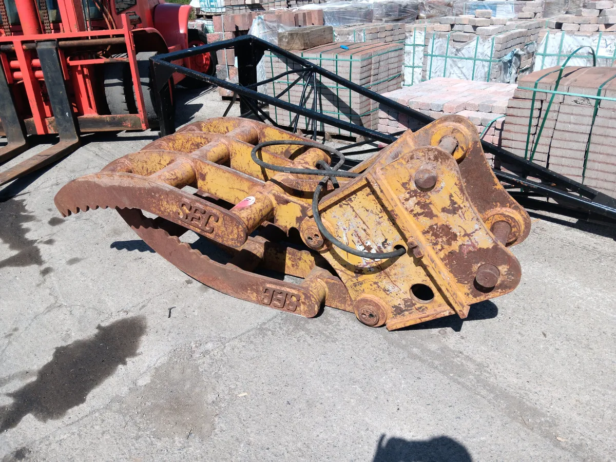 Hydraulic grab - Image 2