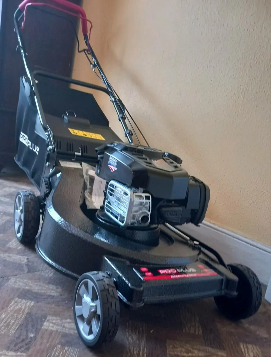 Brand new mower Sp 22" aluminium not used 6HP - Image 2
