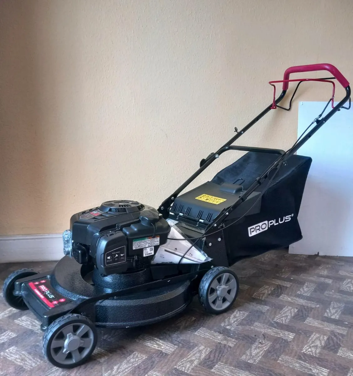 Brand new mower Sp 22" aluminium not used 6HP - Image 1