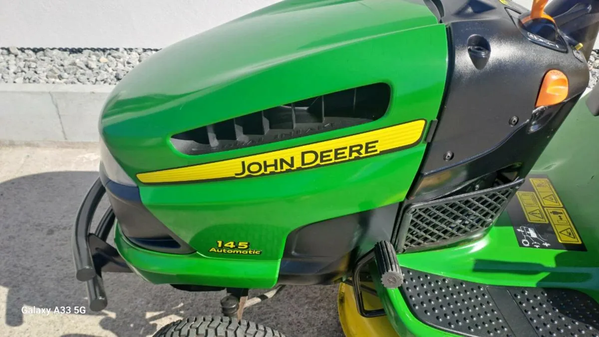 John Deere 145 ride on. - Image 2