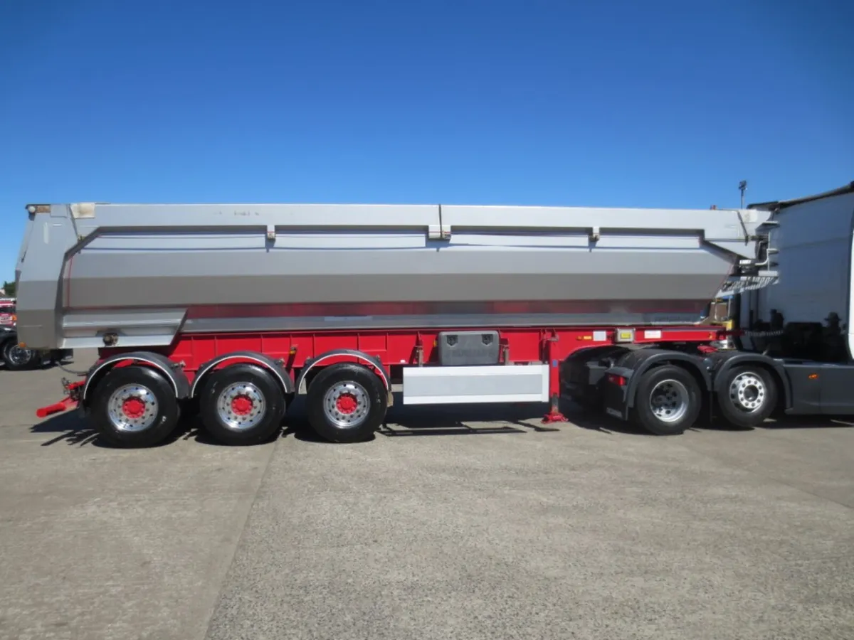 2017 Fruehauf Alloy Half Pipe TippingTrailer - Image 2