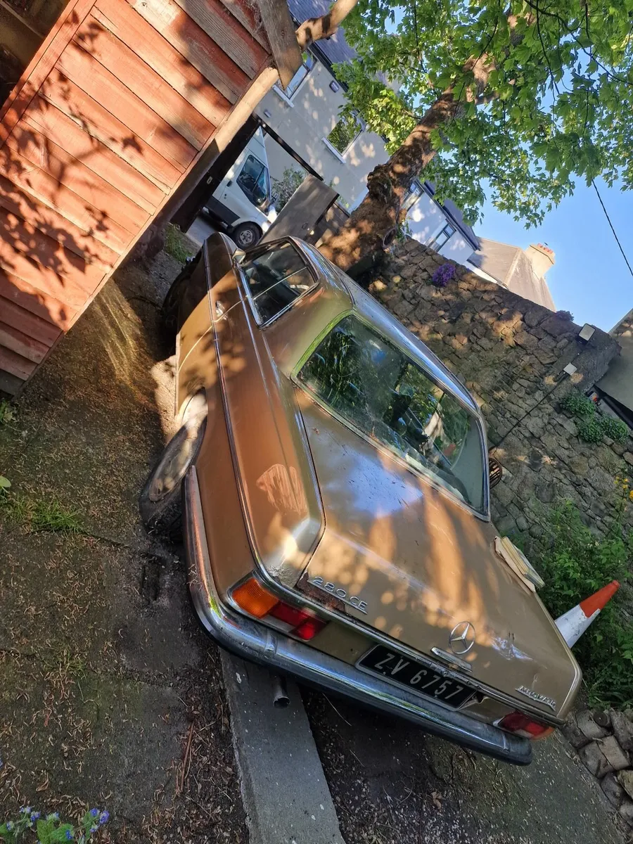 W114 mercedes ce280 - Image 4