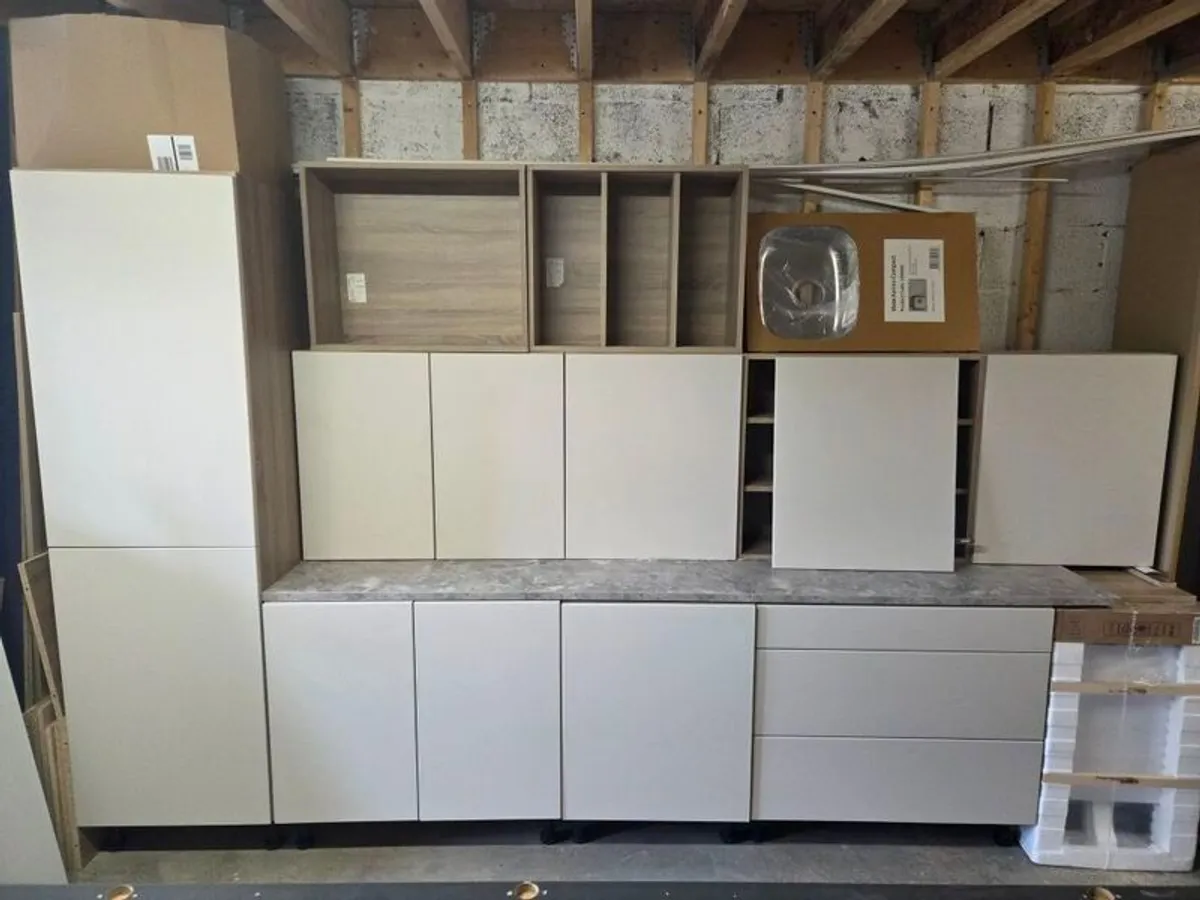 New kitchen for sale( Cashmire slab doors) - Image 1