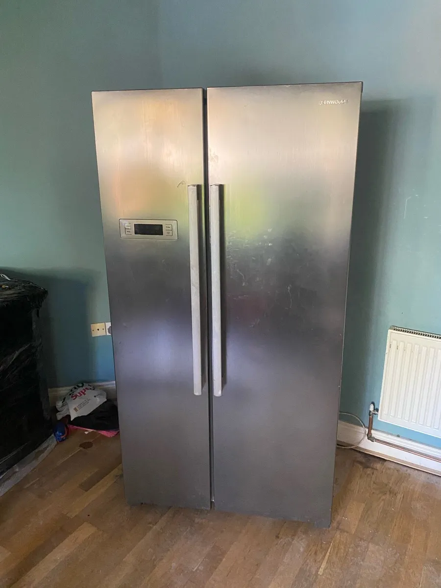 Fridge freezer - Image 1