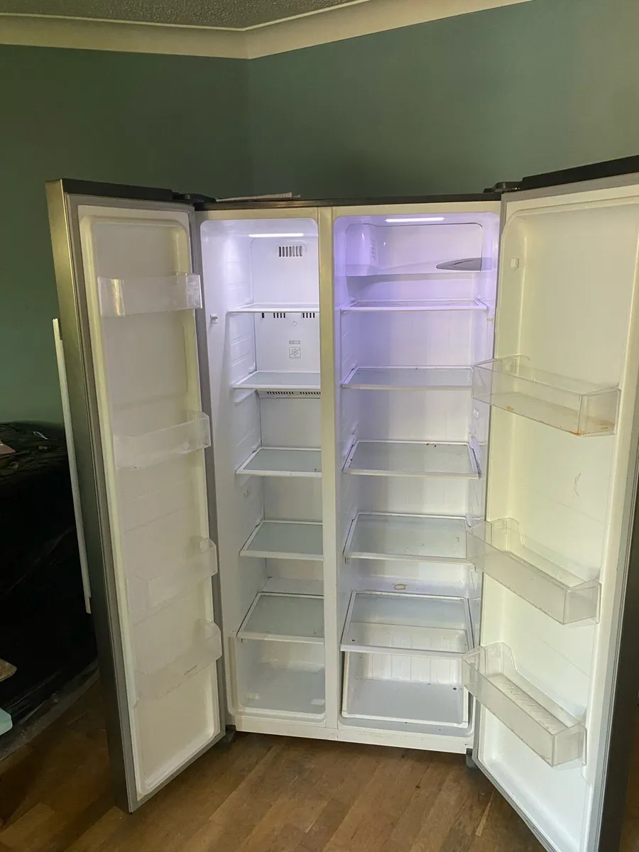 Fridge freezer - Image 2