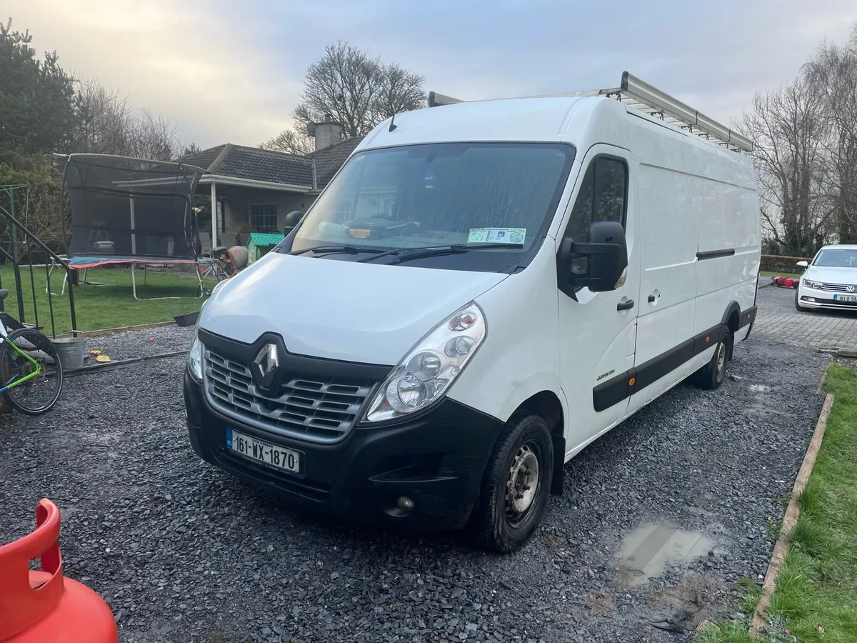 Long wheel base Renault master - Image 3