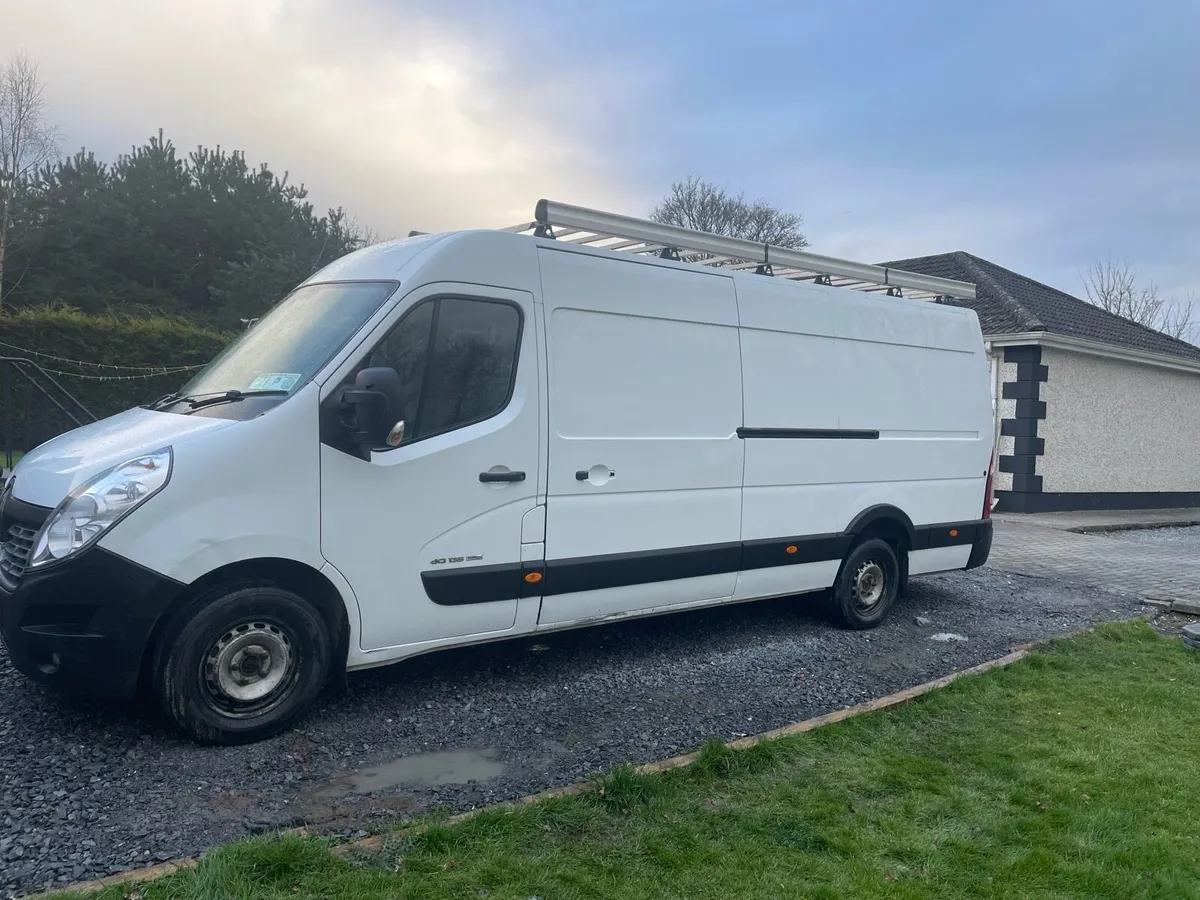 Long wheel base Renault master - Image 4