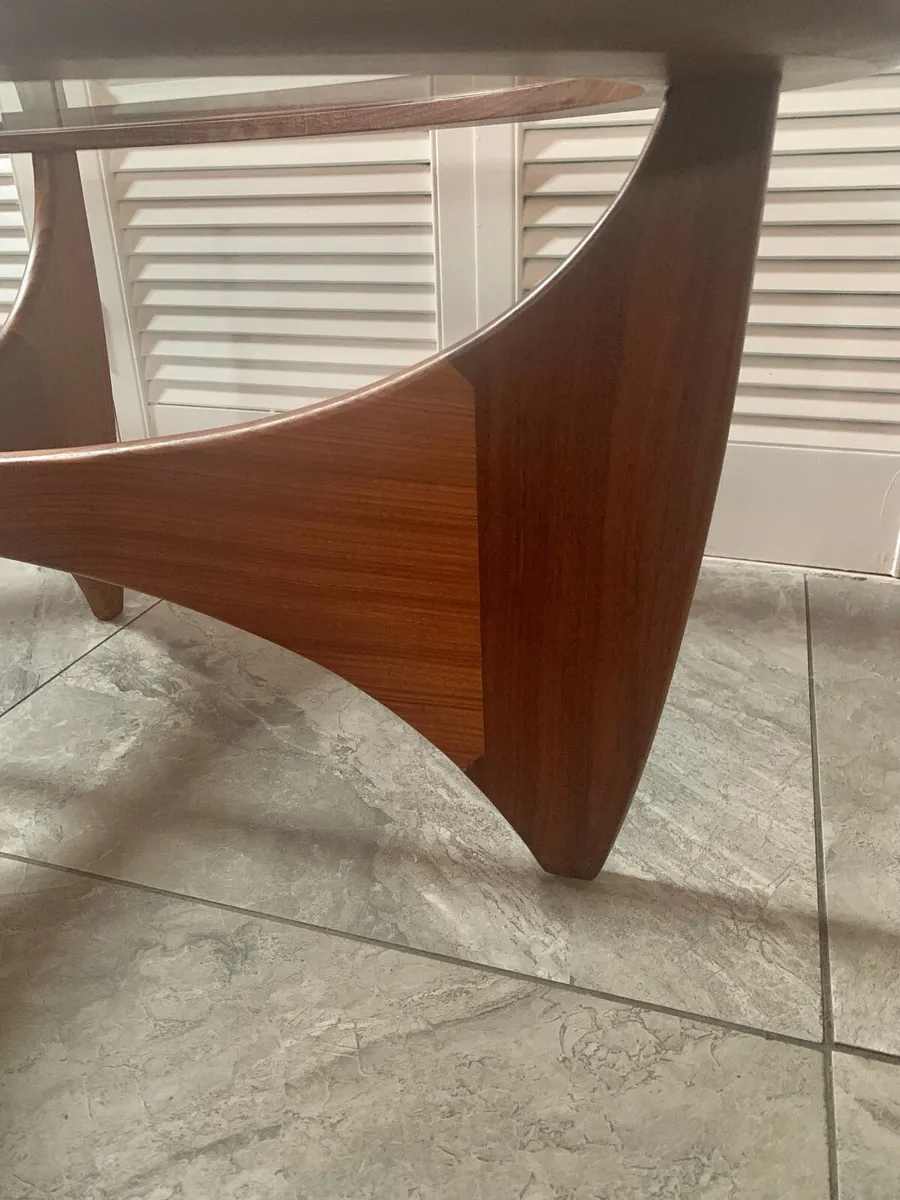 Mid century G Plan Astro Oval coffee table - Image 3