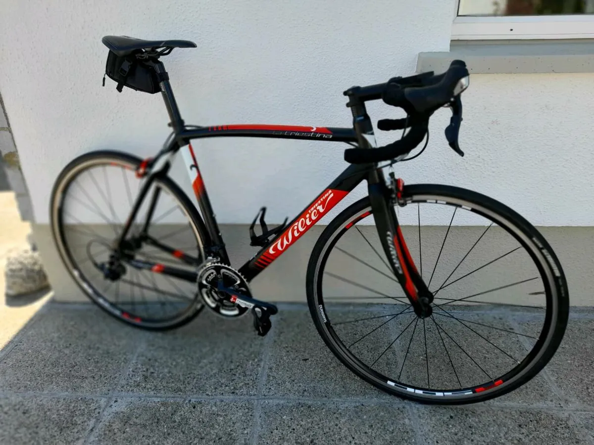 Road bike - Image 1
