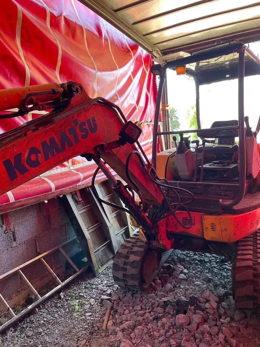 Komatsu Digger & Trailer - Image 3