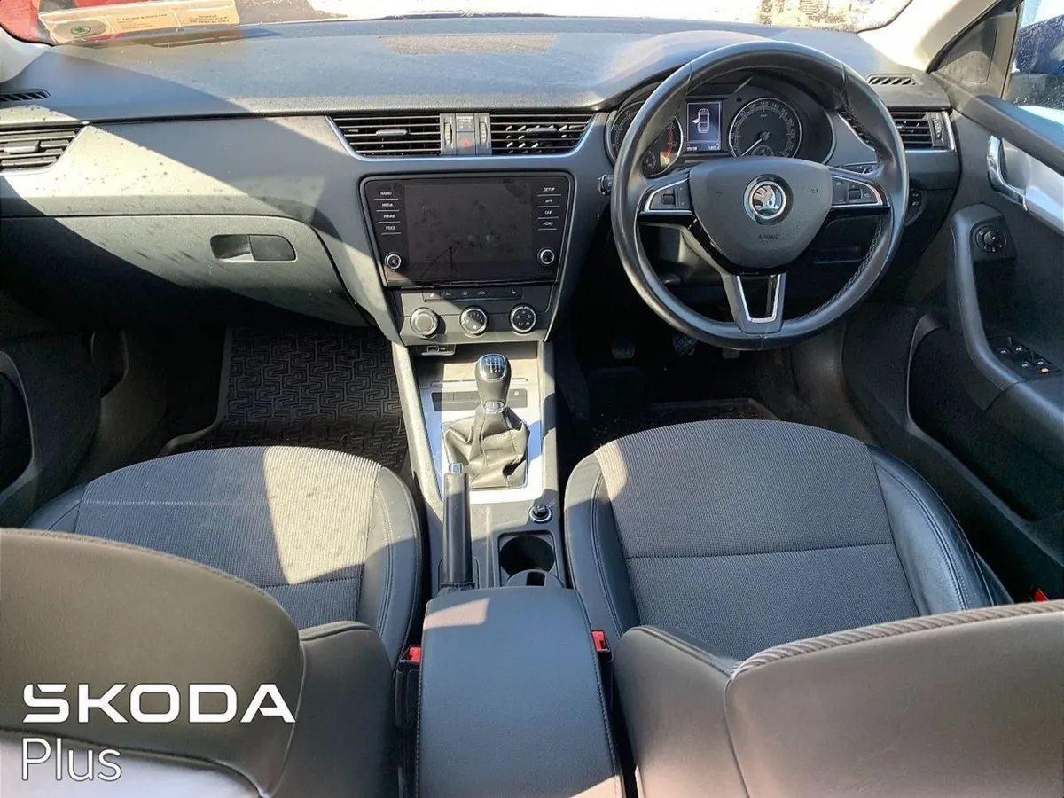 Skoda Octavia Soleil 1.0tsi 115HP - Image 2
