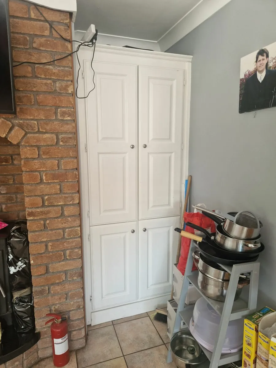 Kitchen - Image 3