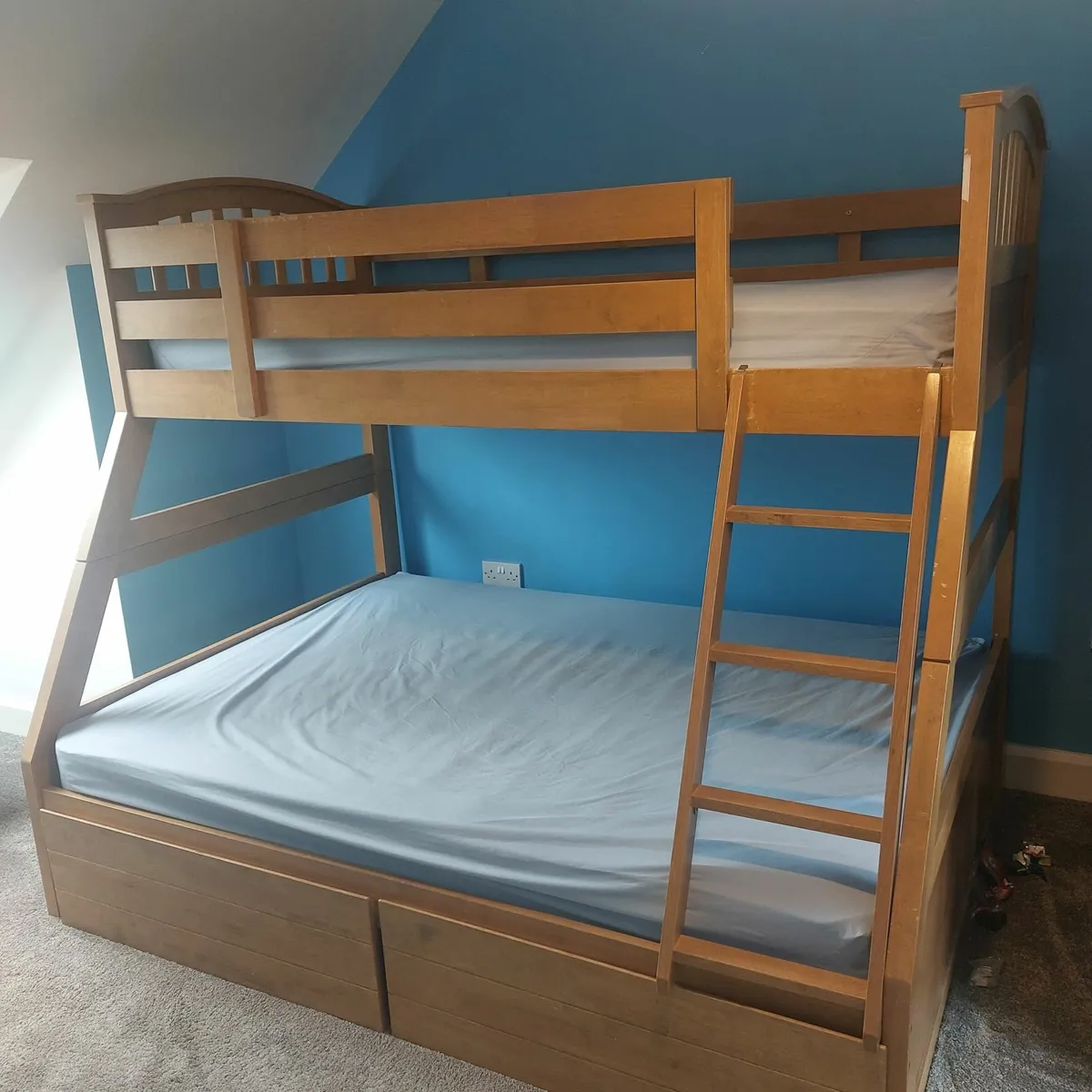 Bunk bed