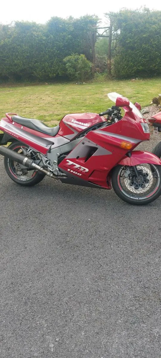 Motorcycle - Image 4