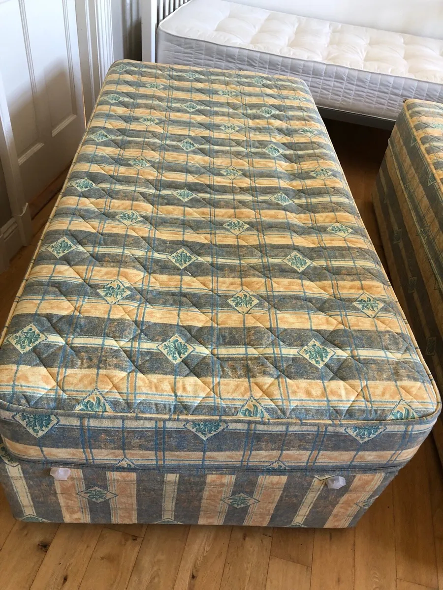 Beds - Image 1