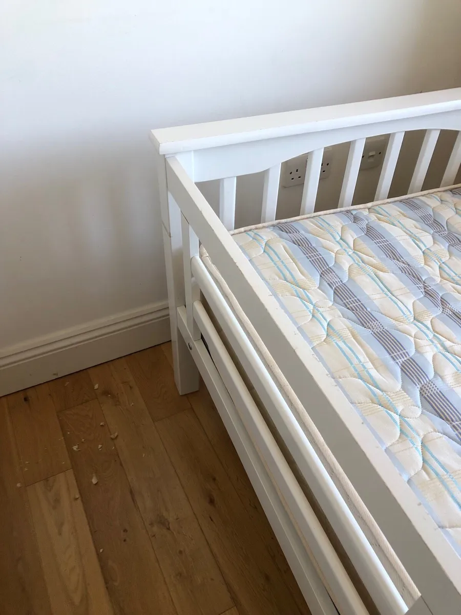 Beds - Image 3