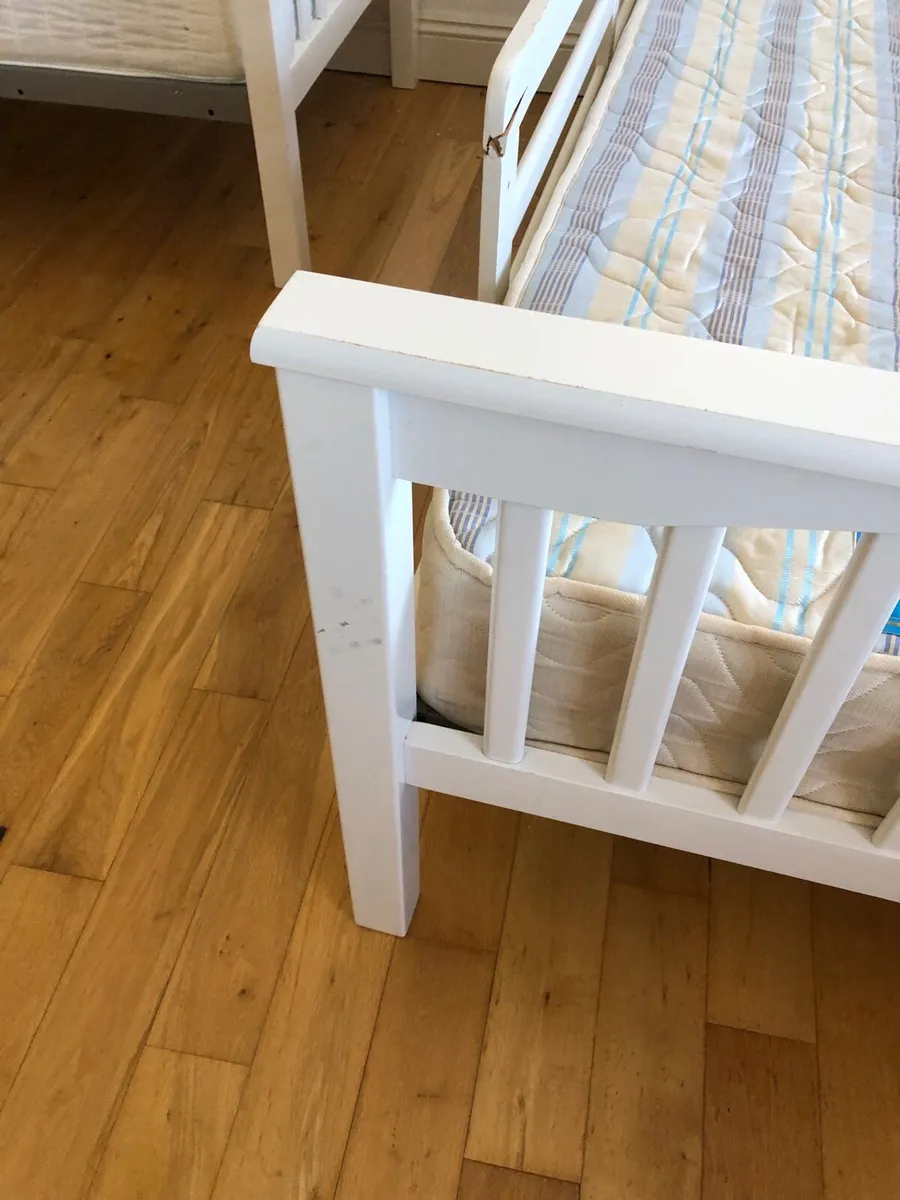 Beds - Image 4