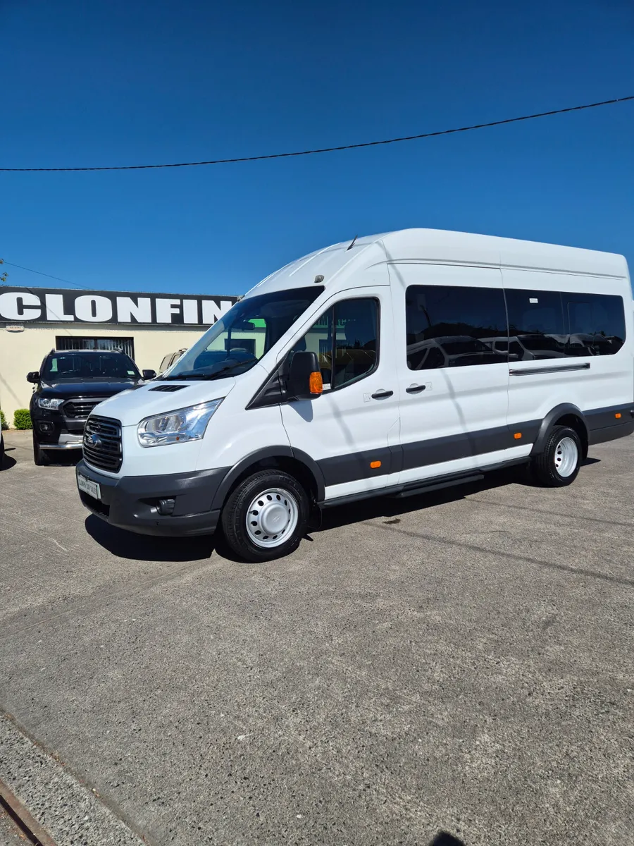172 FORD TRANSIT 17 SEATER BUS WITH AIR CON - Image 1