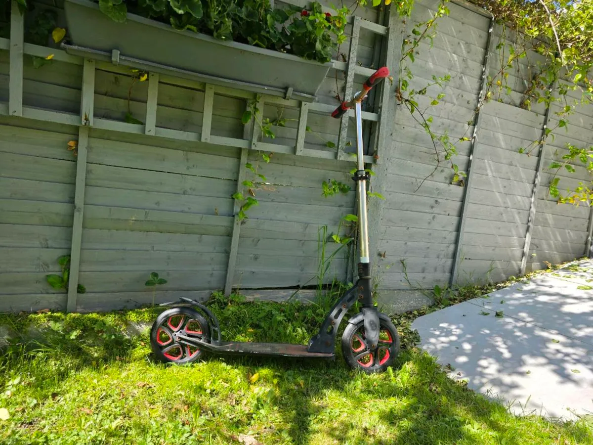 FREE - Bike and scooters - Image 2