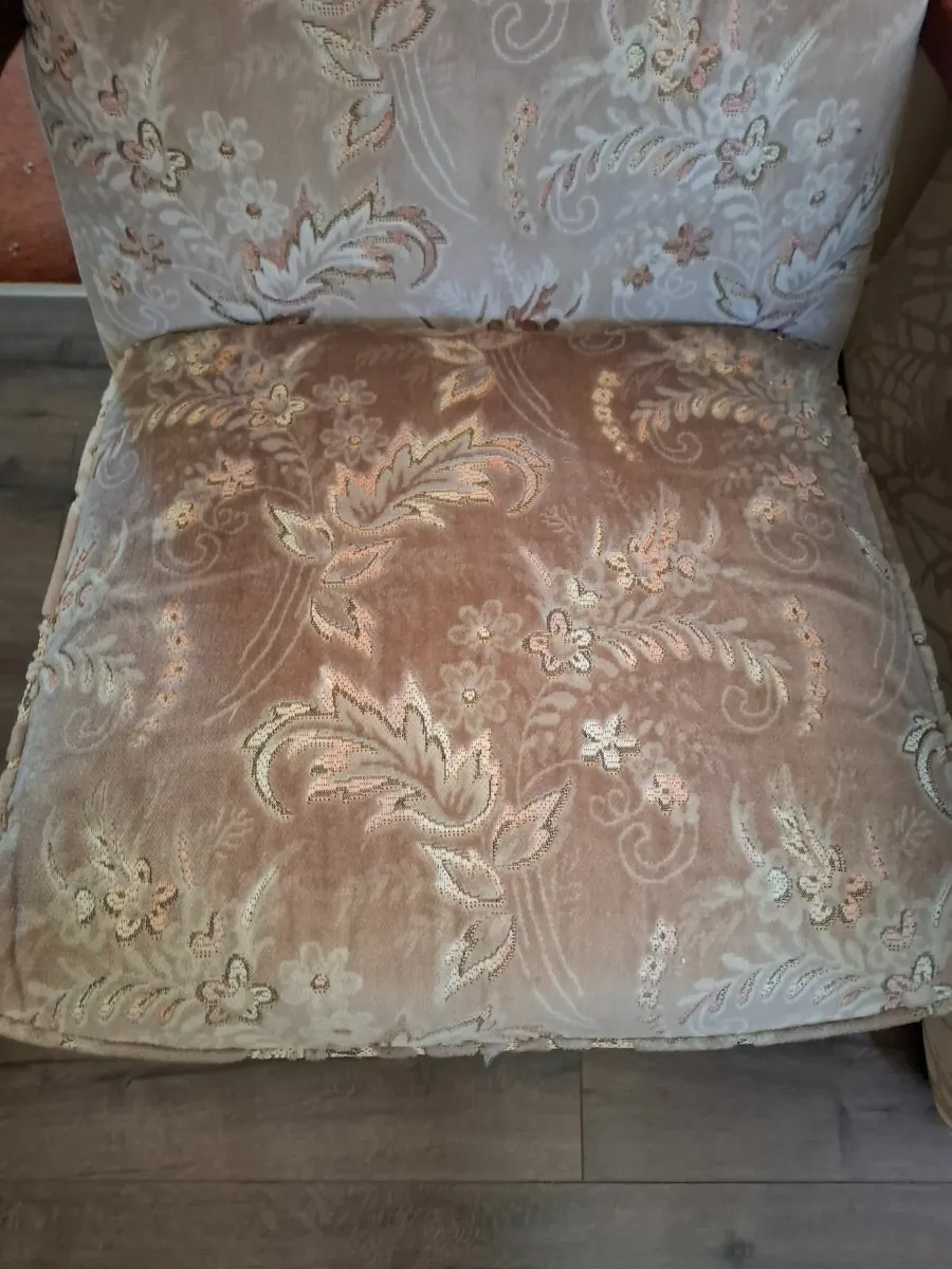Arm chair - Image 1