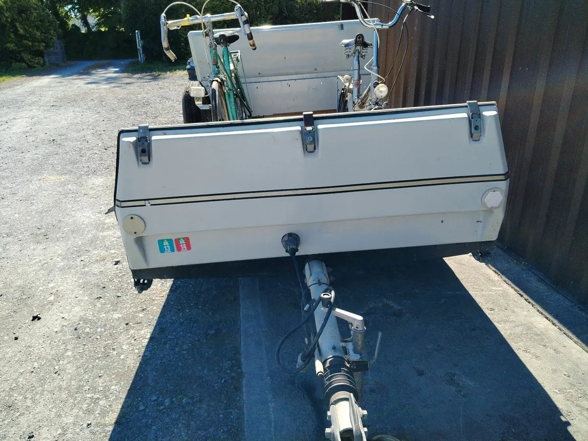 Camping trailer - Image 4