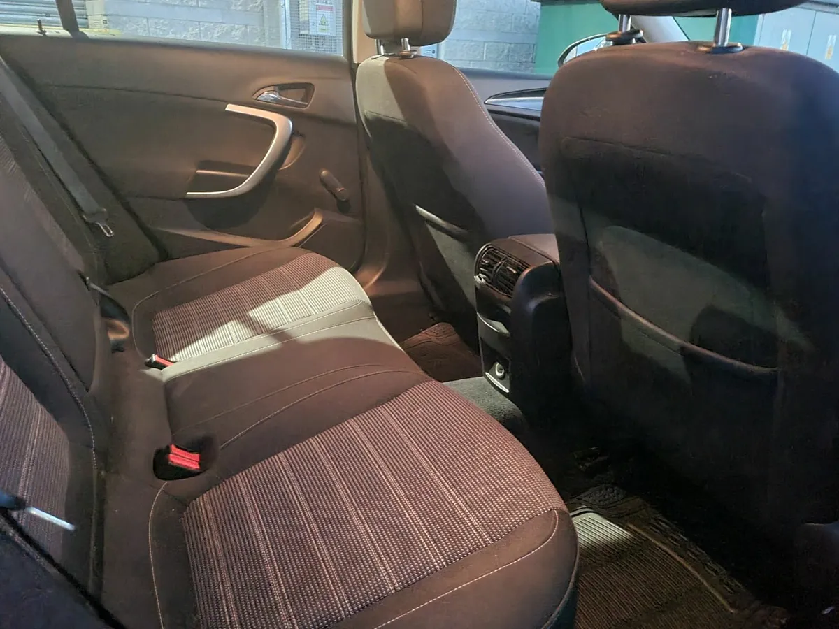 Vauxhall Insignia 2012 - Image 4