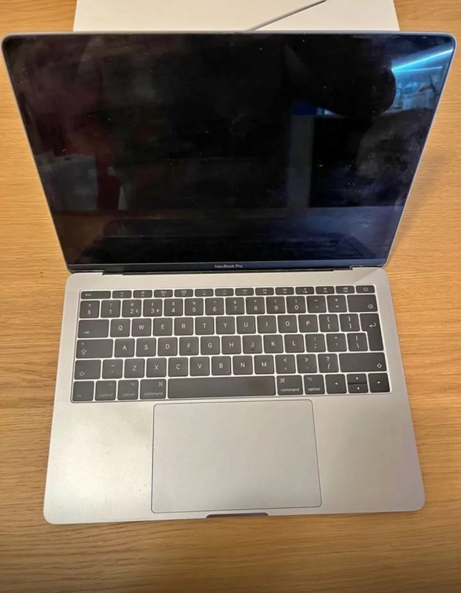 MacBook Pro 2017 in excellent condition - Image 2
