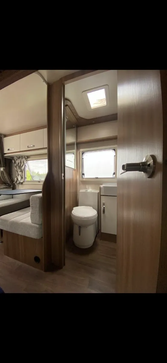 Caravan - Image 3