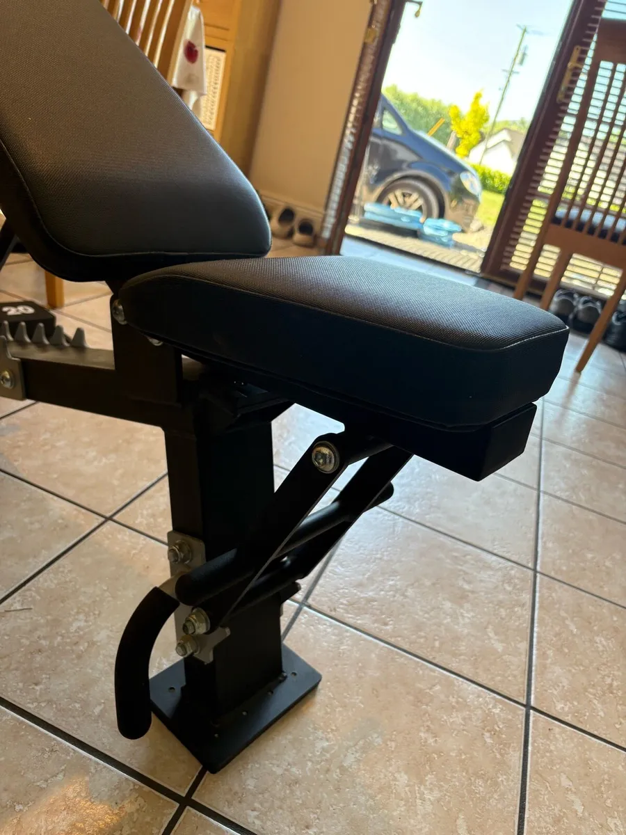 HIT PRO 700LB RATED HEAVY BENCH, WAS 500 NEW! - Image 4