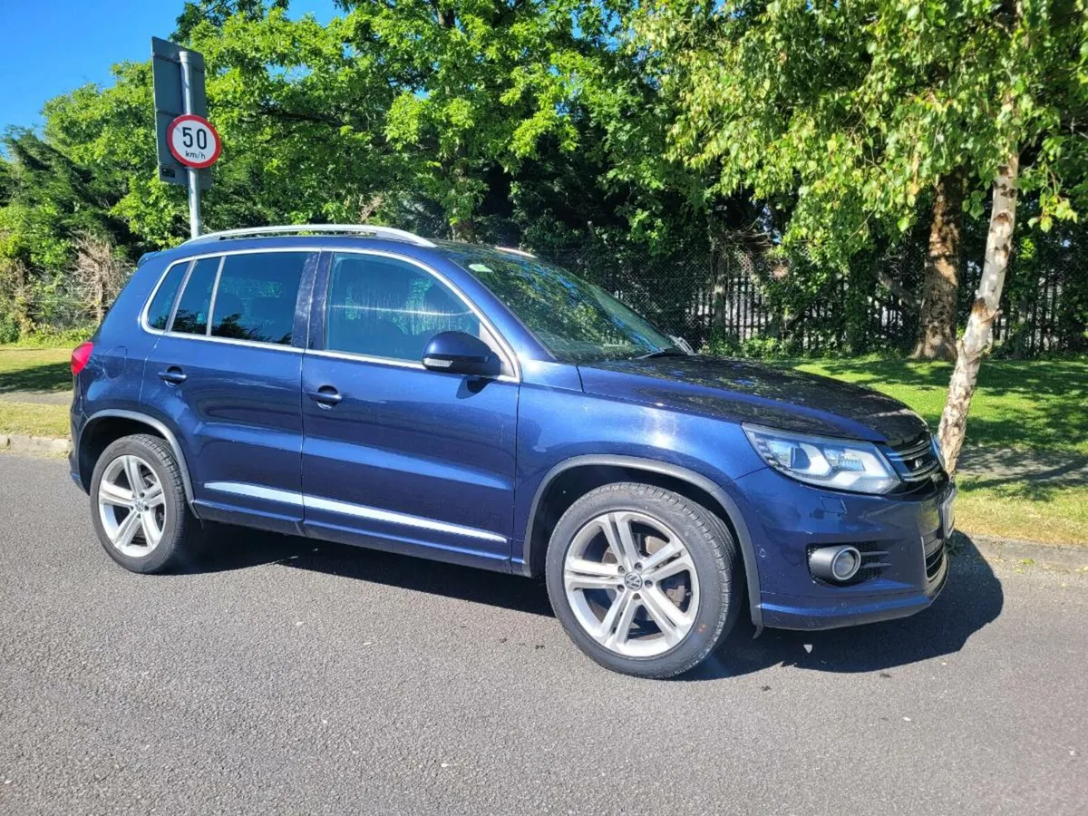 142 VW TIGUAN R LINE 2.0 TDI FOUR WHEEL DRIVE. . - Image 1