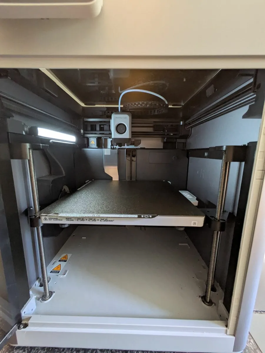 Bambu Lab X1 Carbon + many spares - Image 2