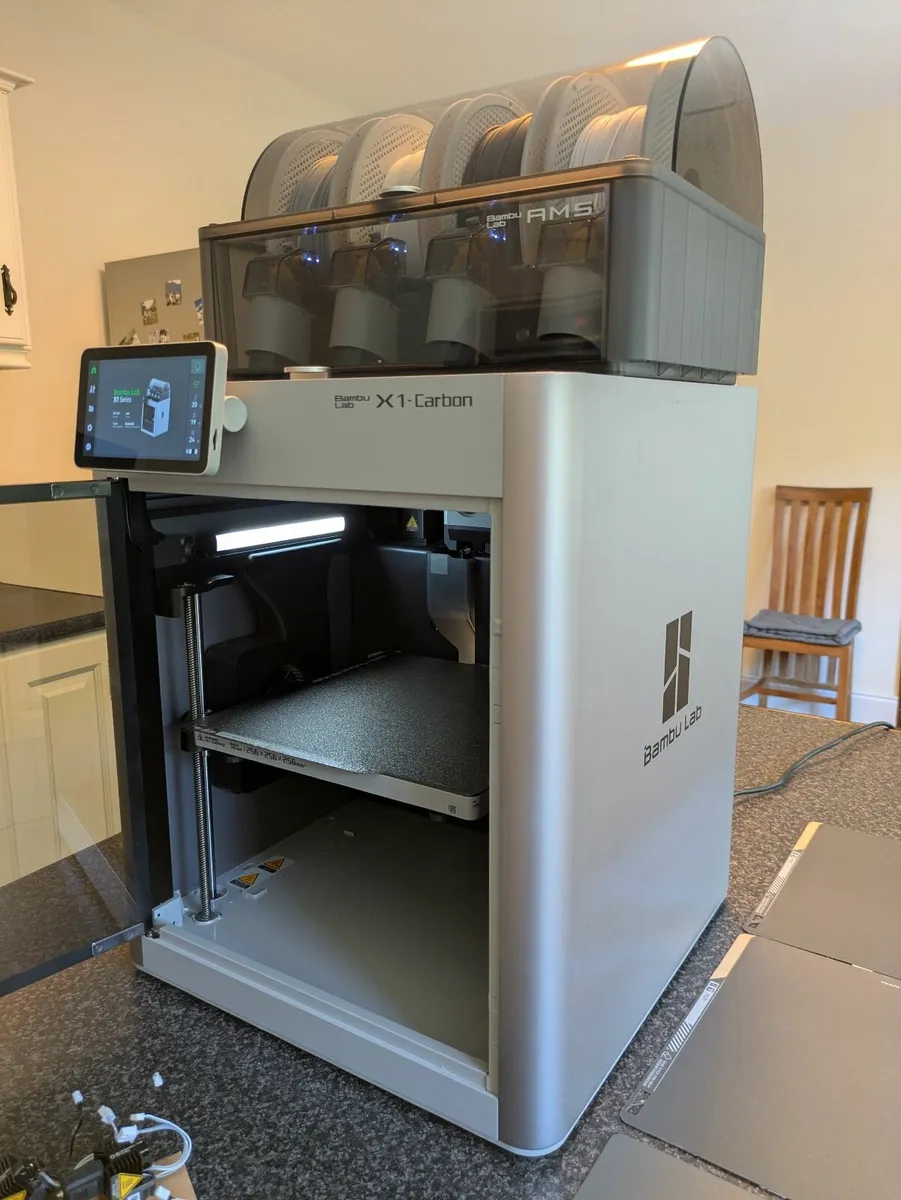 Bambu Lab X1 Carbon + many spares - Image 1