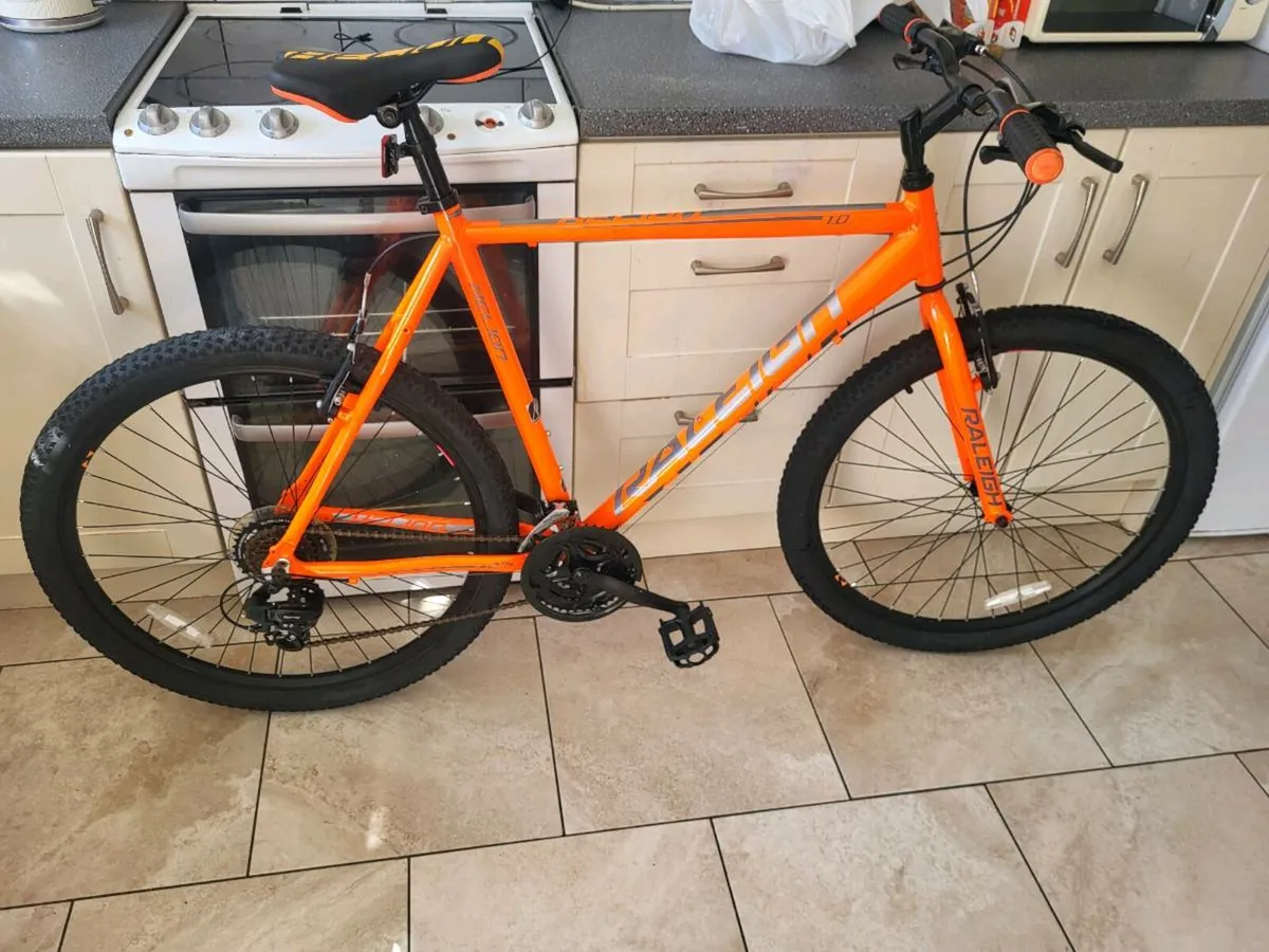 Bike A lovley Bike raleigh Helion 1.0 - Image 1