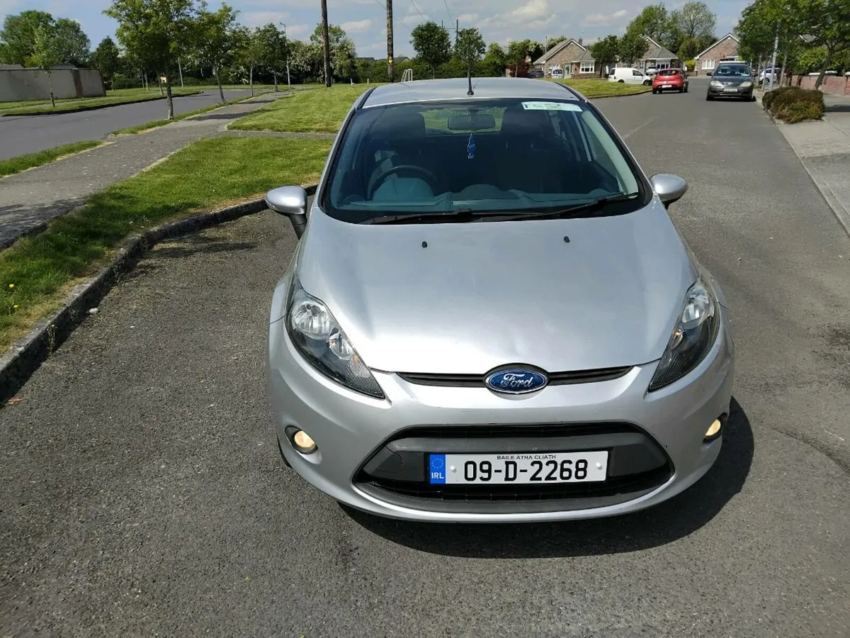 FORD FIESTA 1.2 ABSOLUTELY STUNNING - Image 2