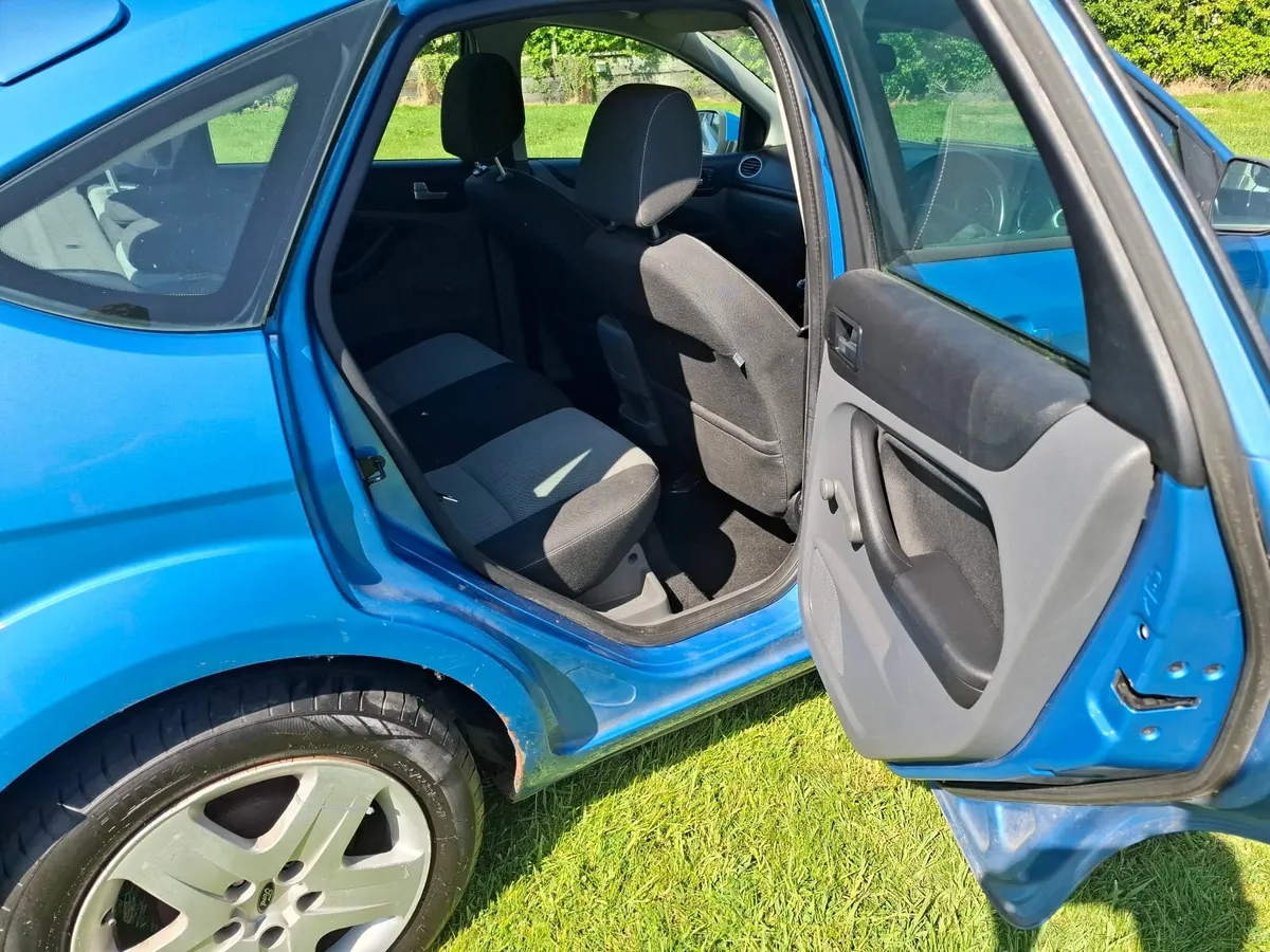 Ford Focus 2009 - Image 4
