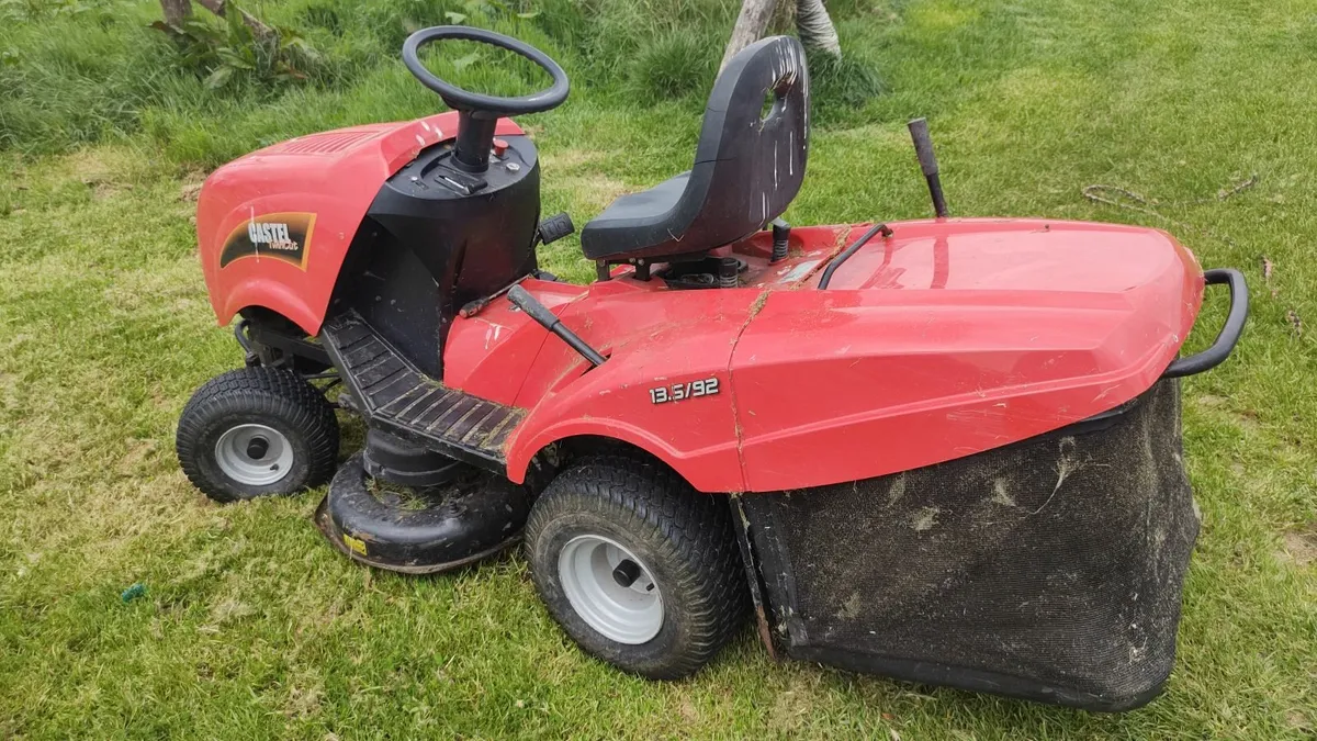 Ride on mower - Image 2